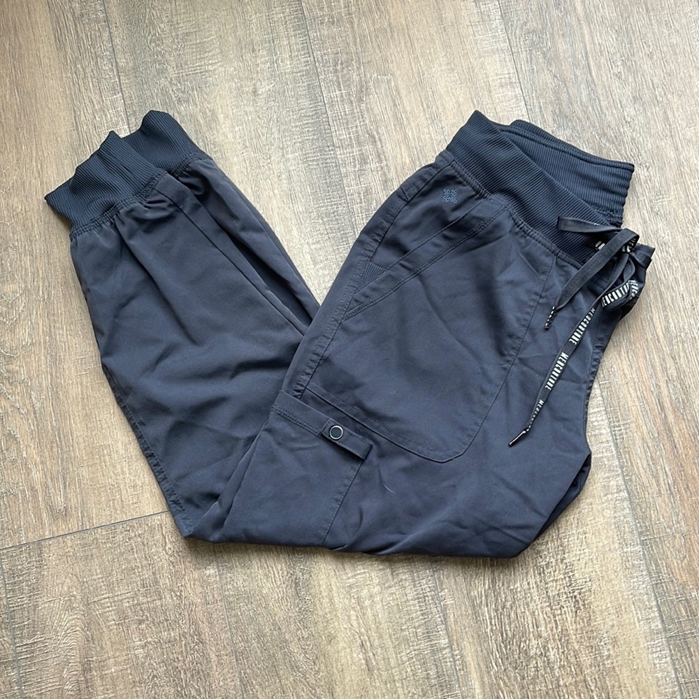Medcouture scrub pants - joggers